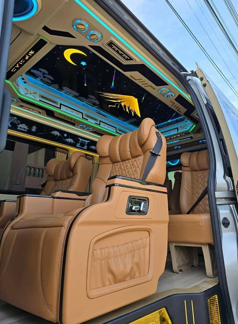 Bangkok van service