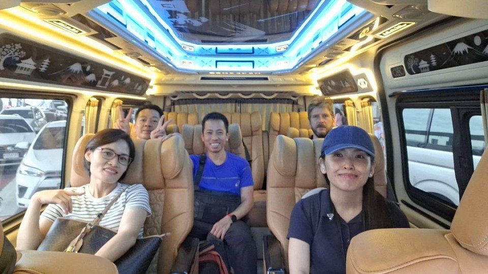 Van service bangkok