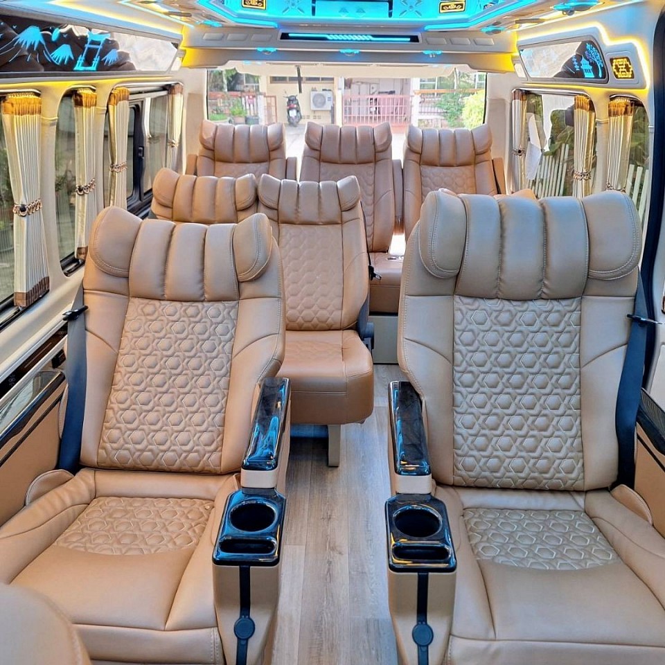 Van service bangkok